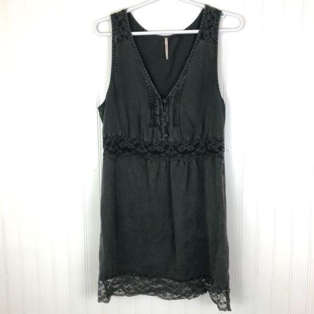 3/$25Free People Small gray  black mini lace dress